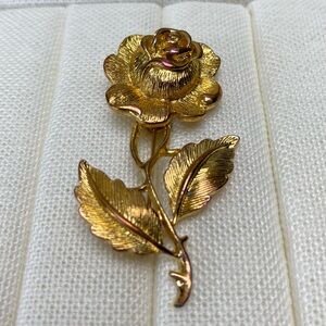 Vintage Gold Tone Textured Metal Rose Brooch Pin